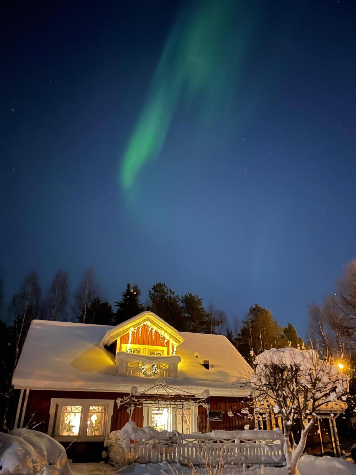 Villa Red House Arctic Circle view 2