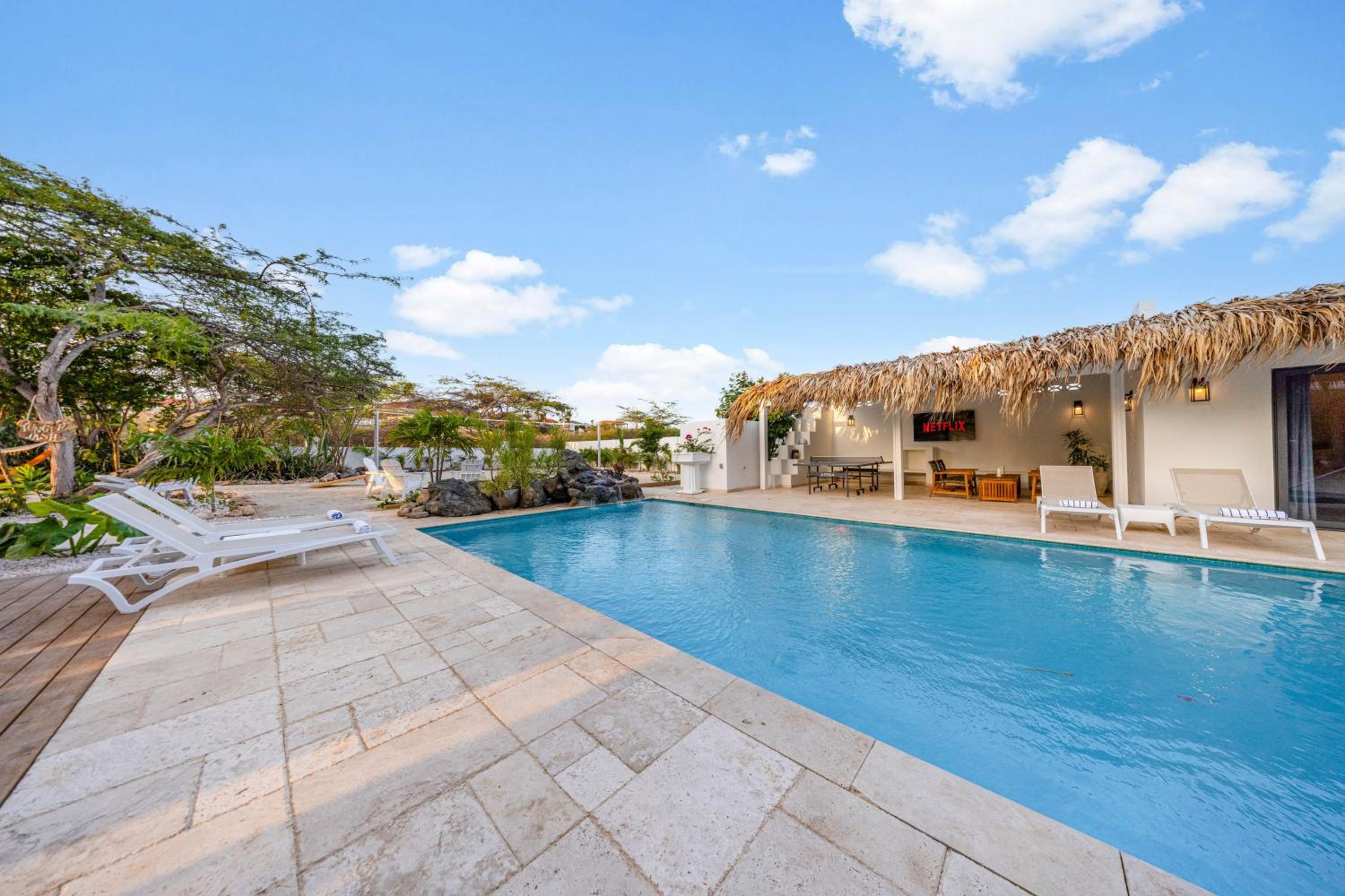 Boca Beach House NEW LUX 6 Bed 6 Bath Pool Walk To Beach