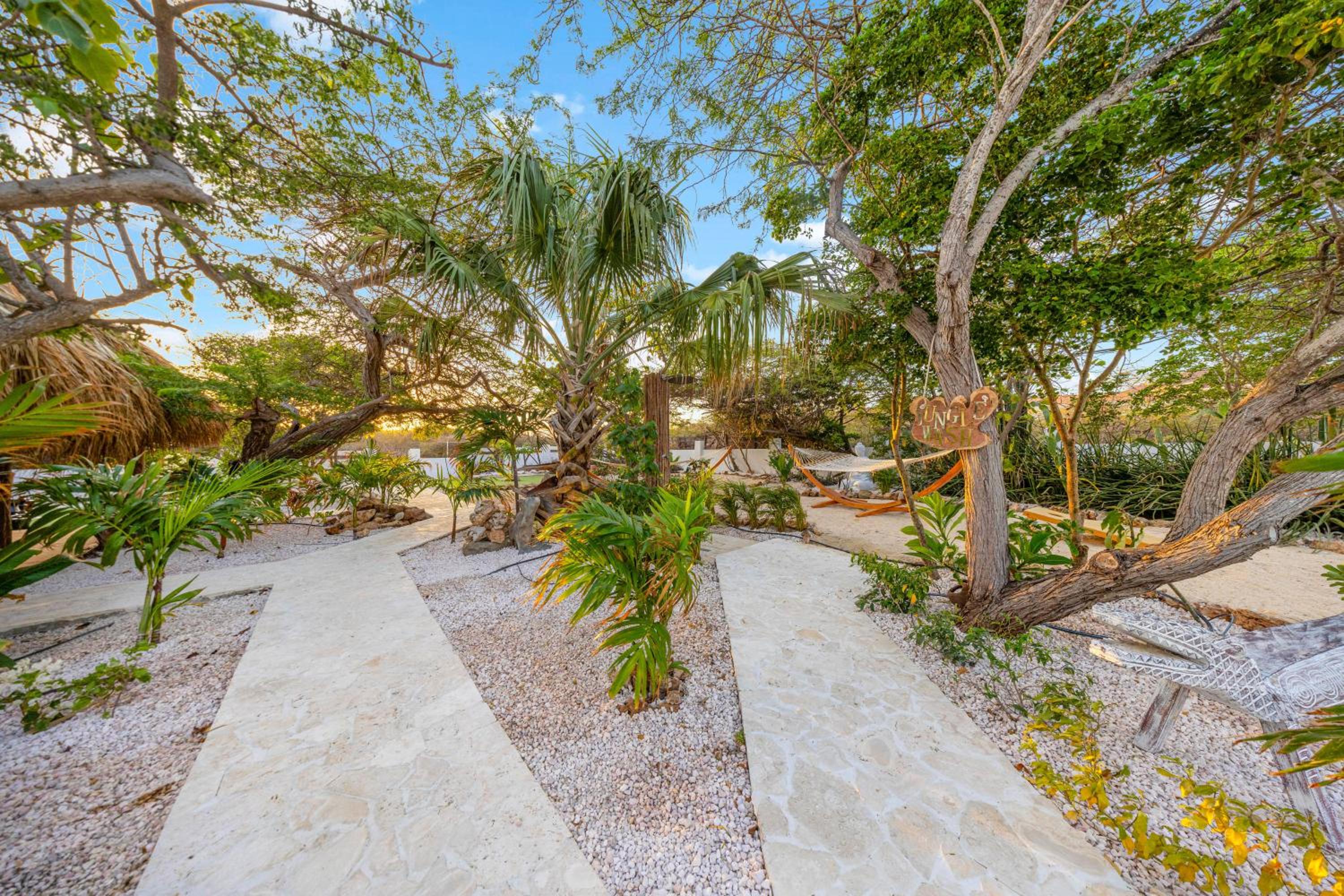Boca Beach House NEW LUX 6 Bed 6 Bath Pool Walk To Beach