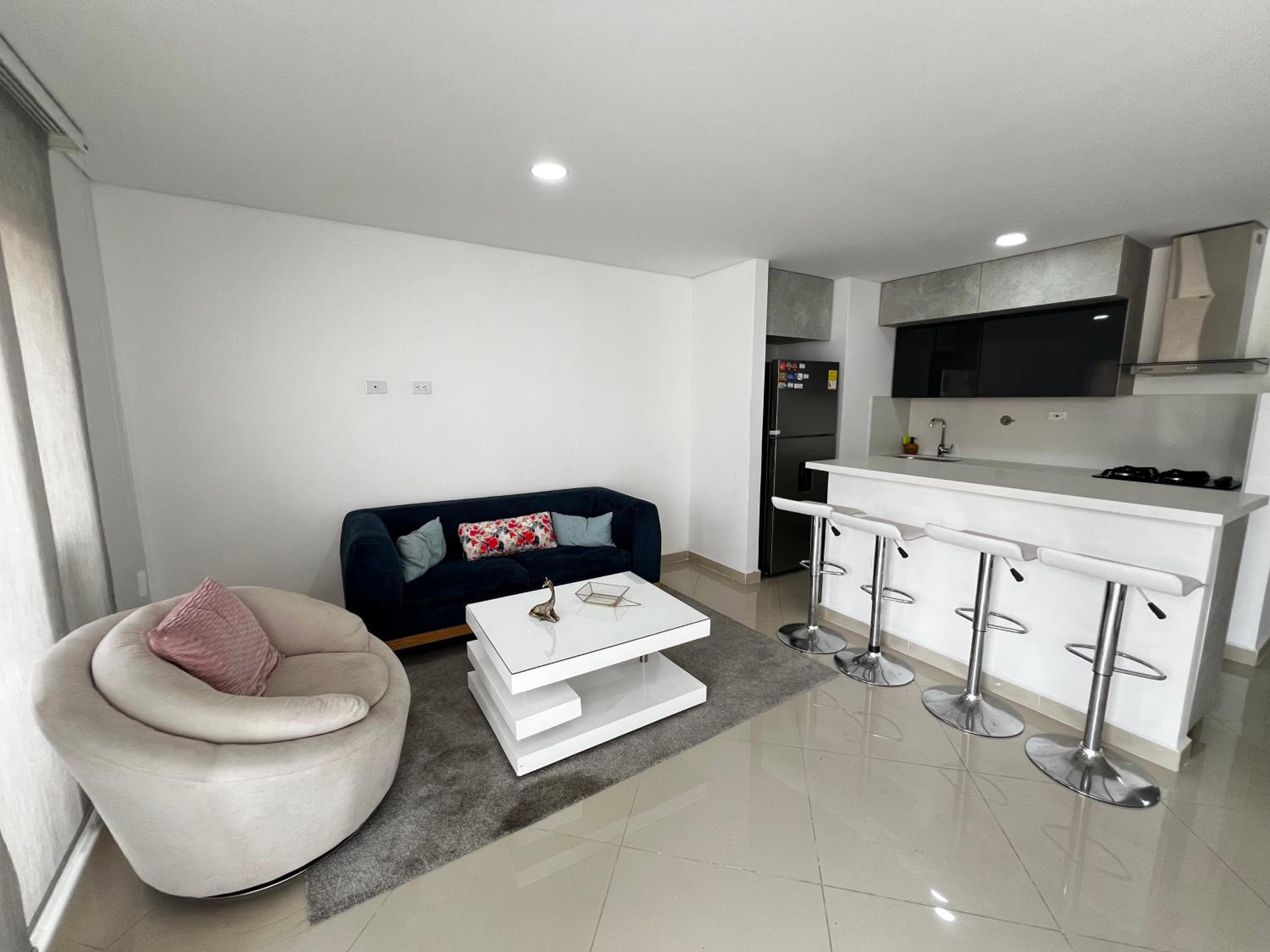 Modern 3 Bedroom Apartment with balcony