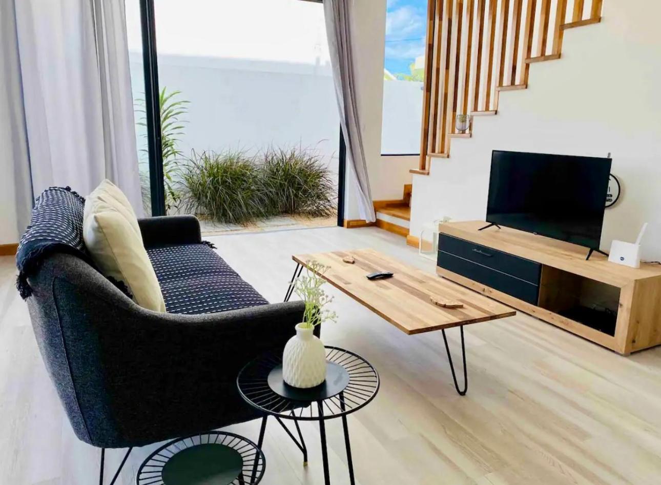 Into the Sun - Modern Holiday Home photo 4