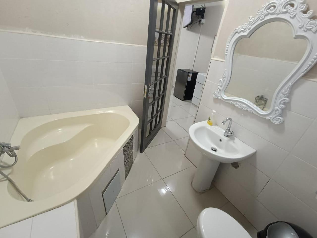 Manasseh Bed & BreakFast Gabs North