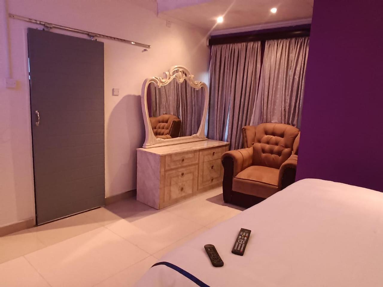 Manasseh Bed & BreakFast Gabs North