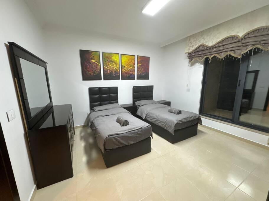 2 En-suite Rooms, Central & Spacious view 2