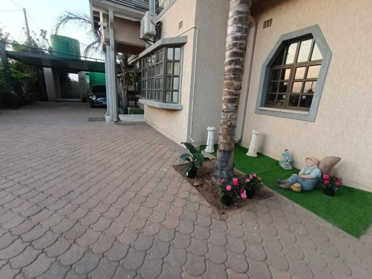 Manasseh Bed & BreakFast Gabs North