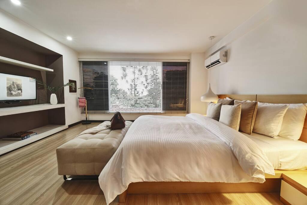 Palms retreat