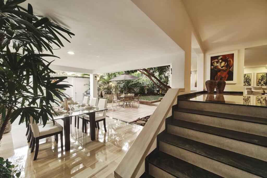 Palms retreat