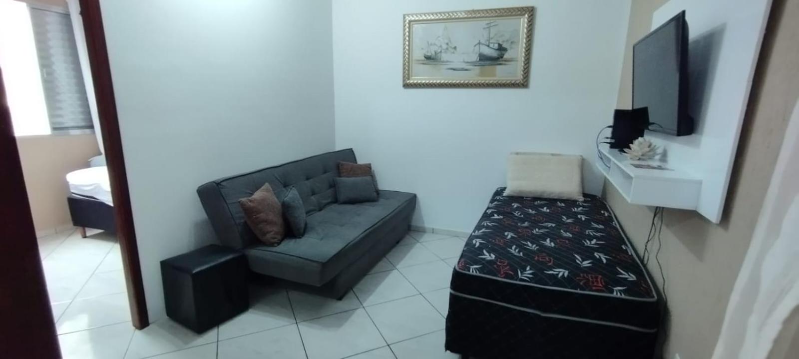 Apto com 01 dormitório e Wi-fi - Praia Grande- Tupi - perto da praia