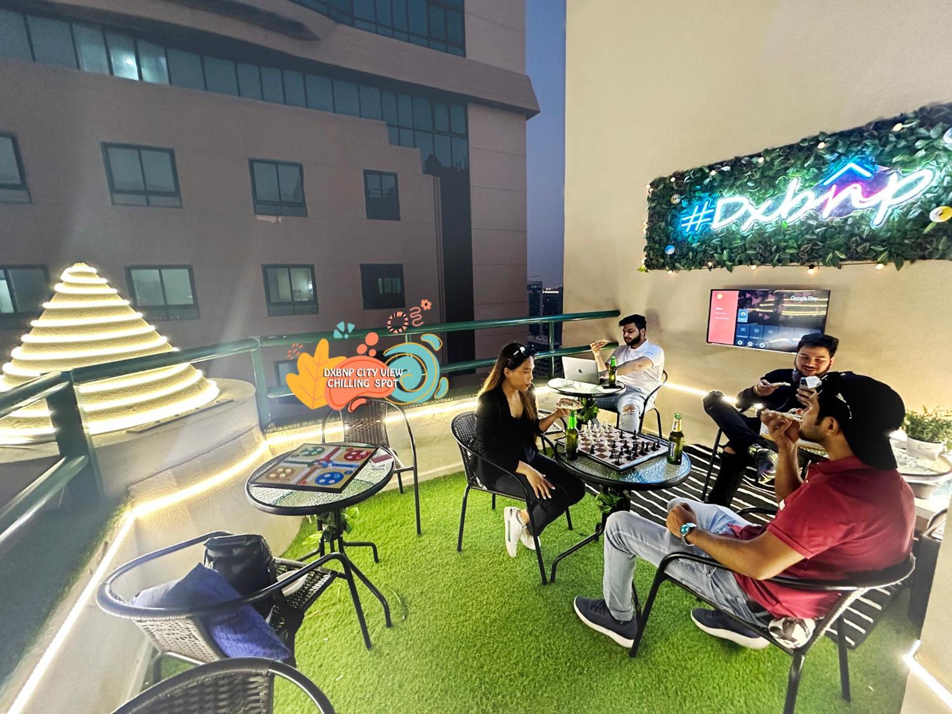 Vista Partition Room in Tecom Near Internet City Metro