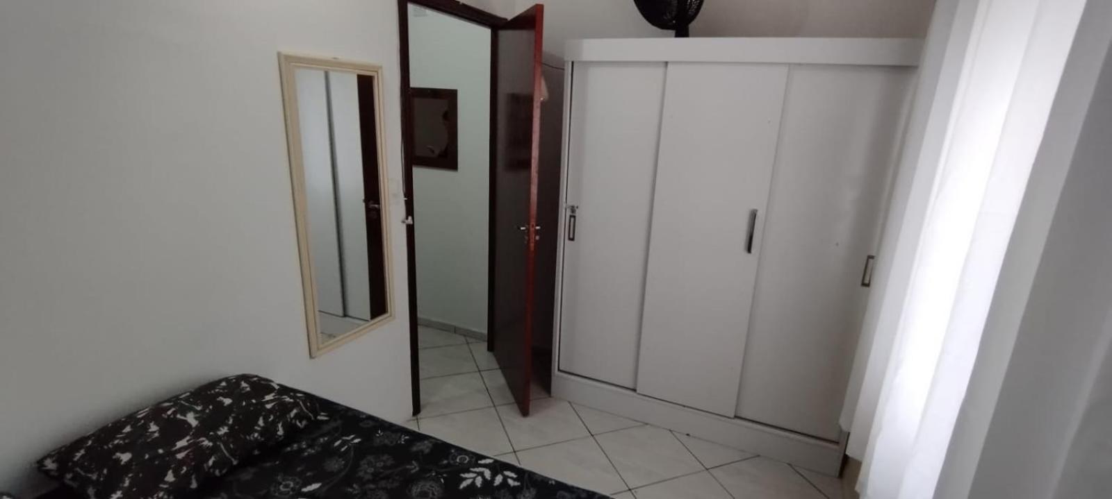 Apto com 01 dormitório e Wi-fi - Praia Grande- Tupi - perto da praia