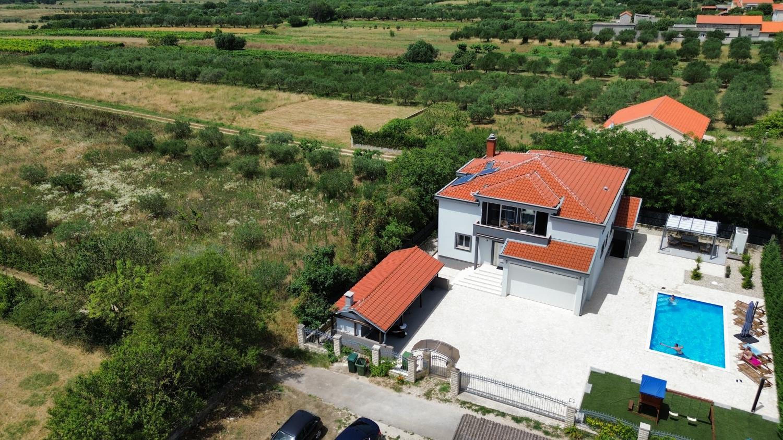 Studio Apartment with pool, Airport Zadar view 5