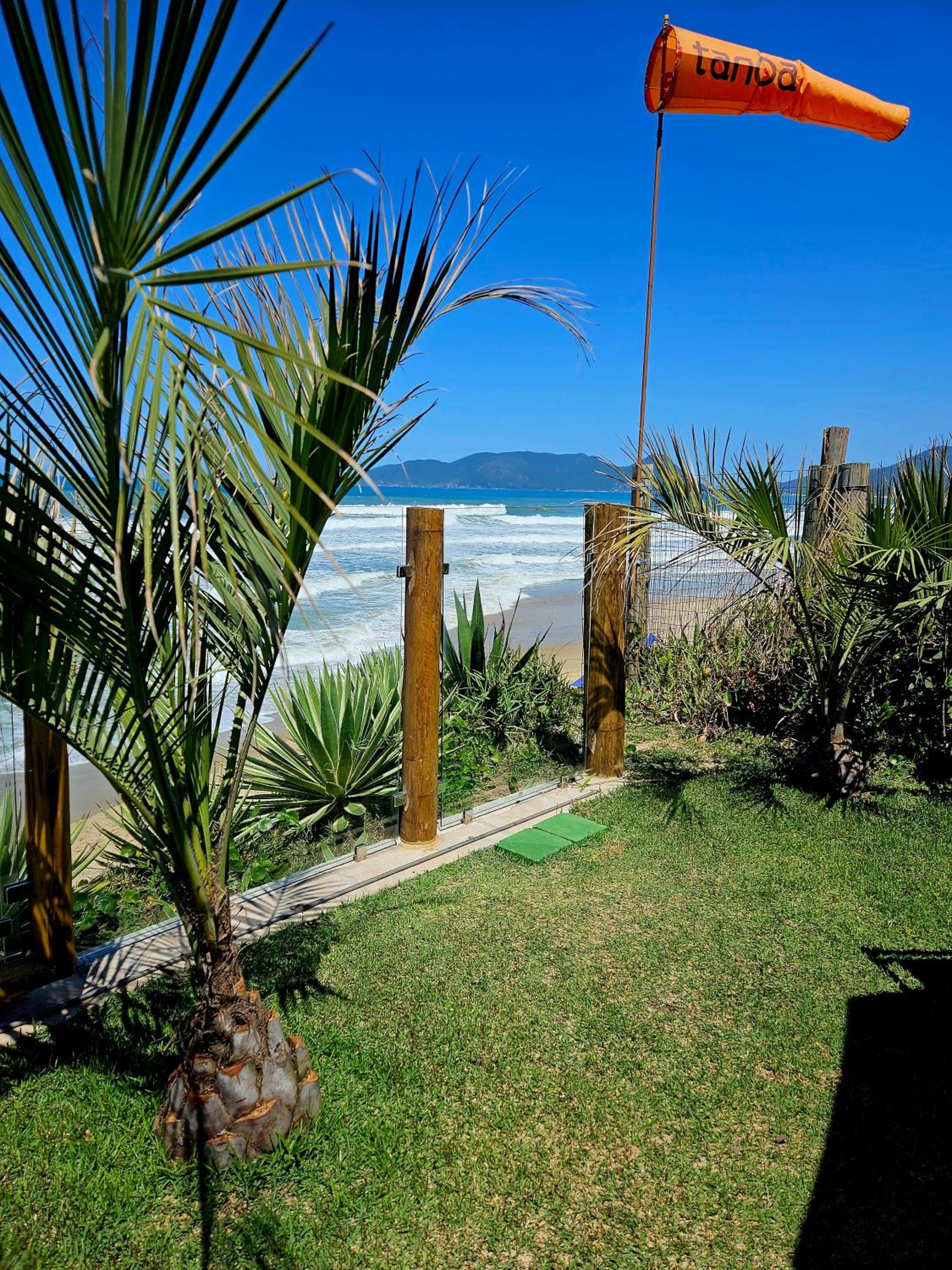 Casa aconchegante na praia do Campeche