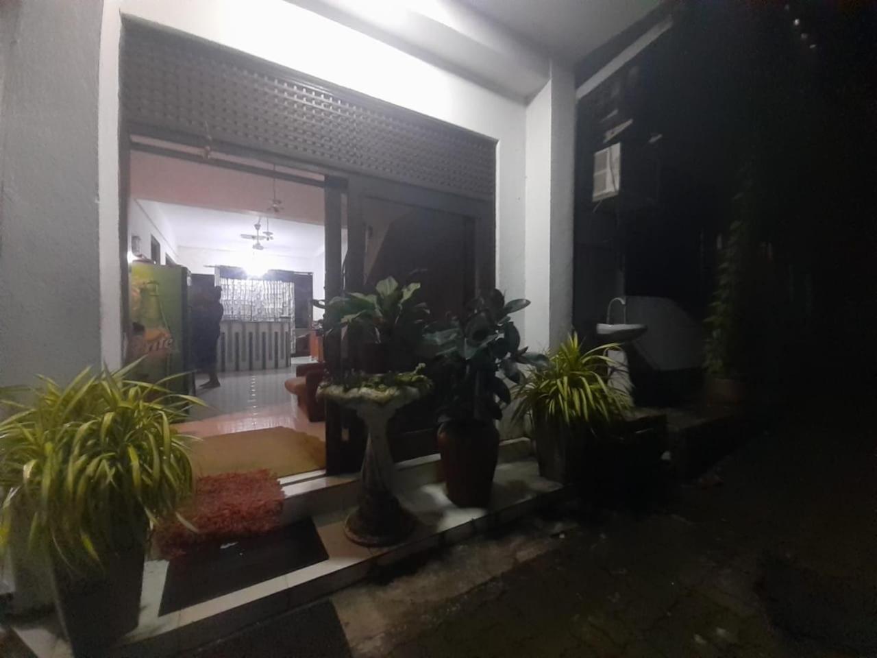 Sanhida Tourist INN Nugegoda
