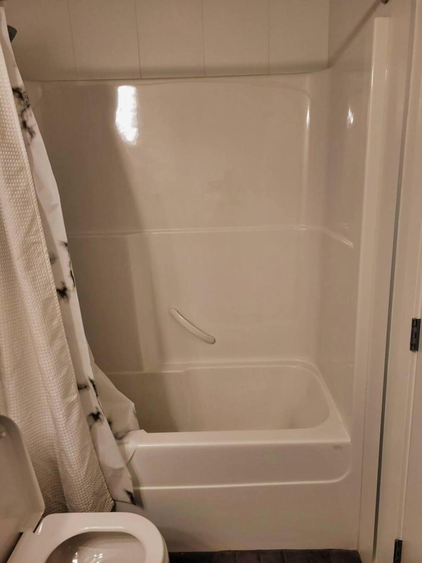 Luxury Corporate Housing: Furnished 2BR Townhouse