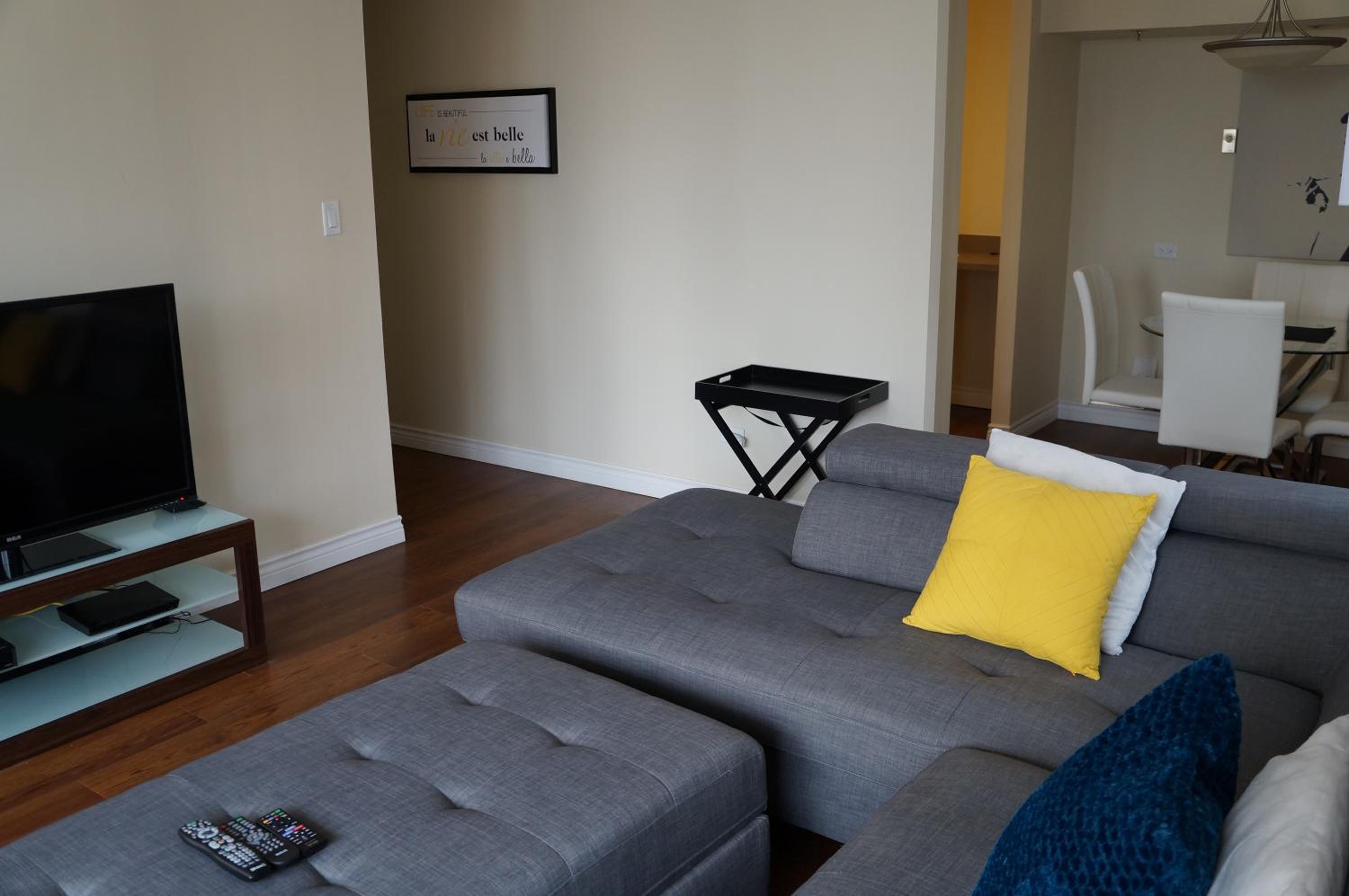 Luxury Corporate Housing: Furnished 2BR Townhouse