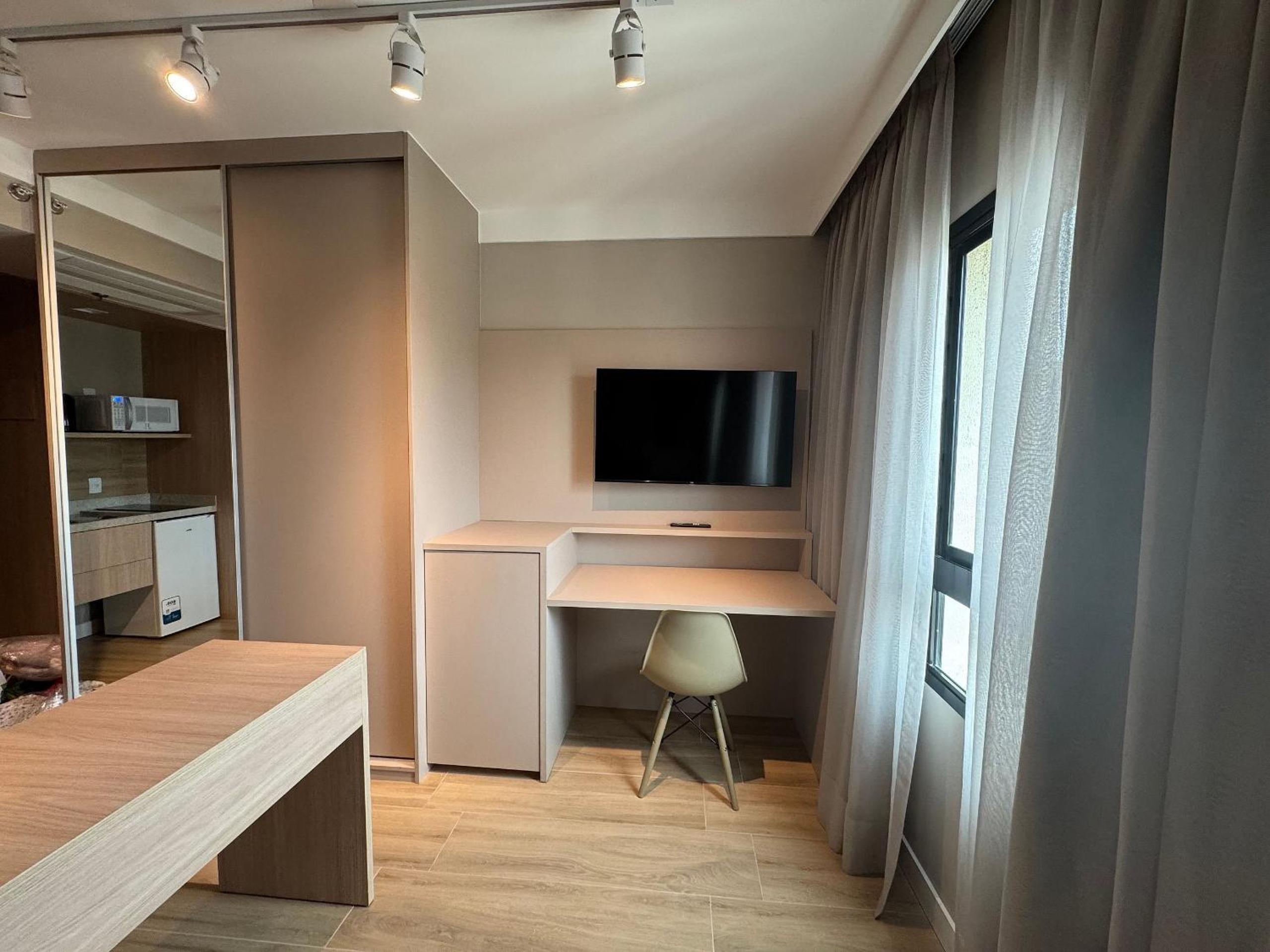 Flat bem localizado na região de Pinheiros!