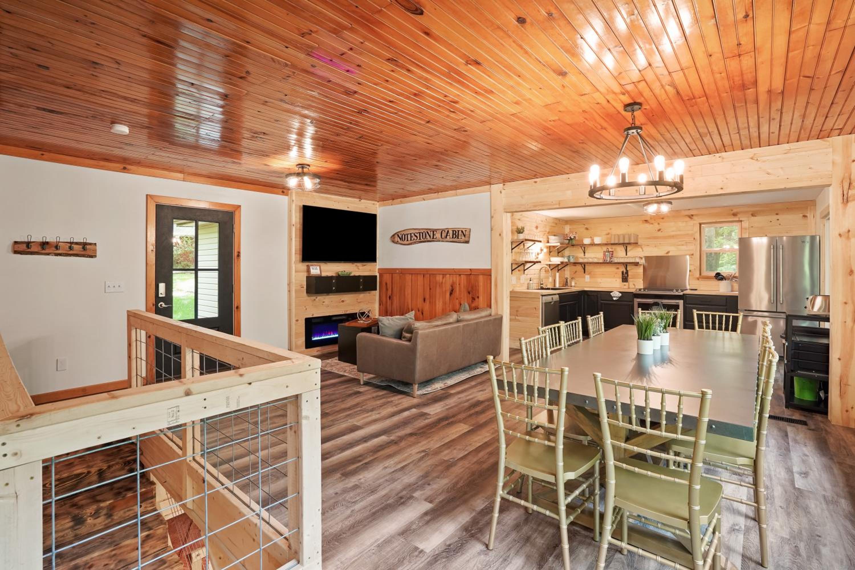 Pet Friendly4mi Rock HouseGameRmStay Gives Back view 2
