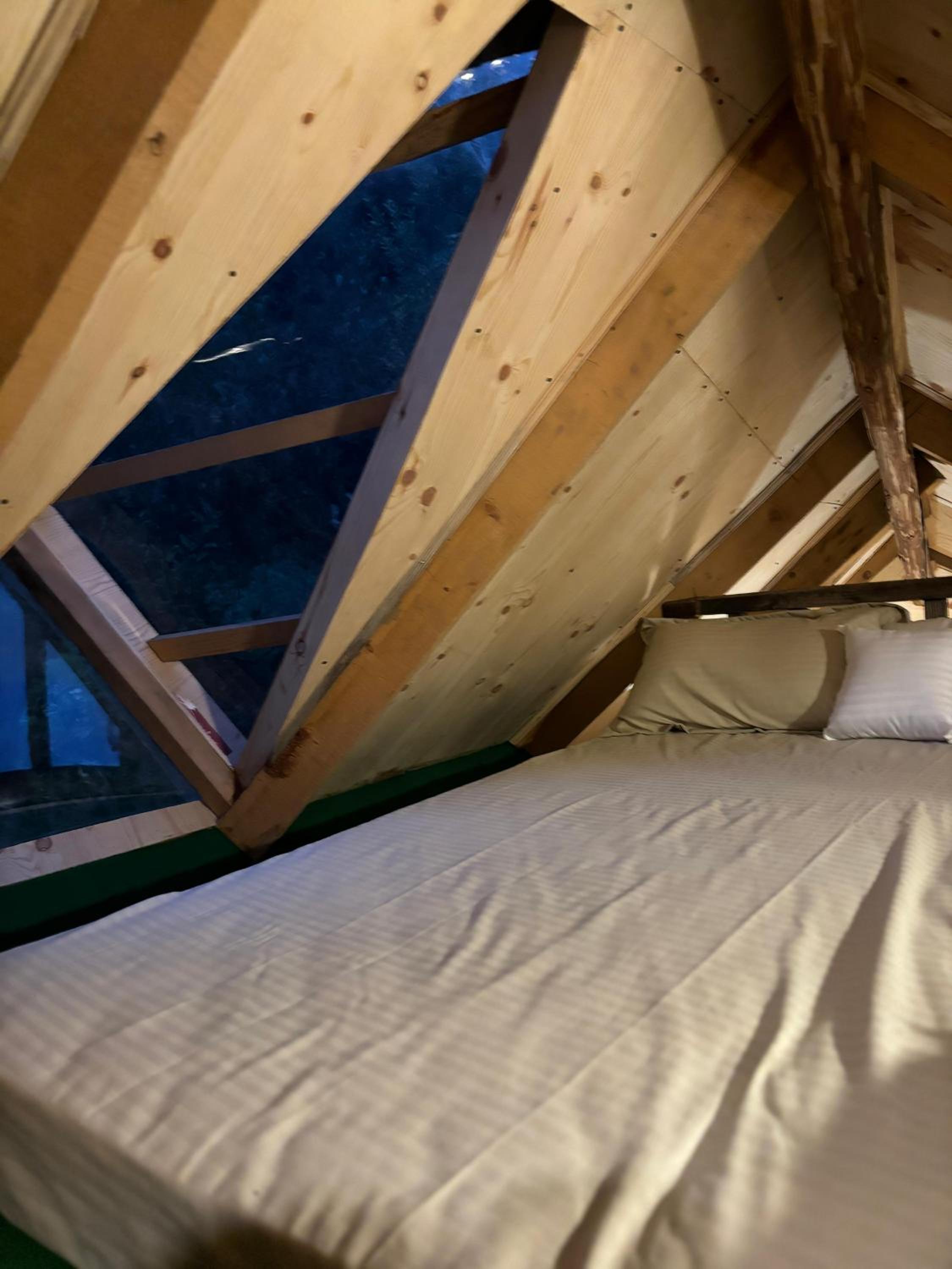 Janki's Commune - An Earthen Stay Amidst Old Manali