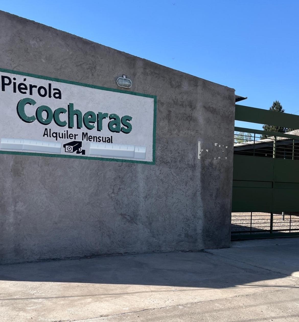 Departamento con servicio de cochera