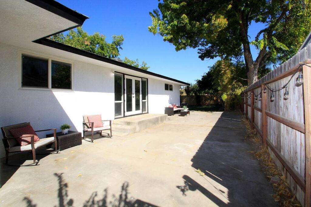 Hotel Entire House in Old Fig Garden - Image 1