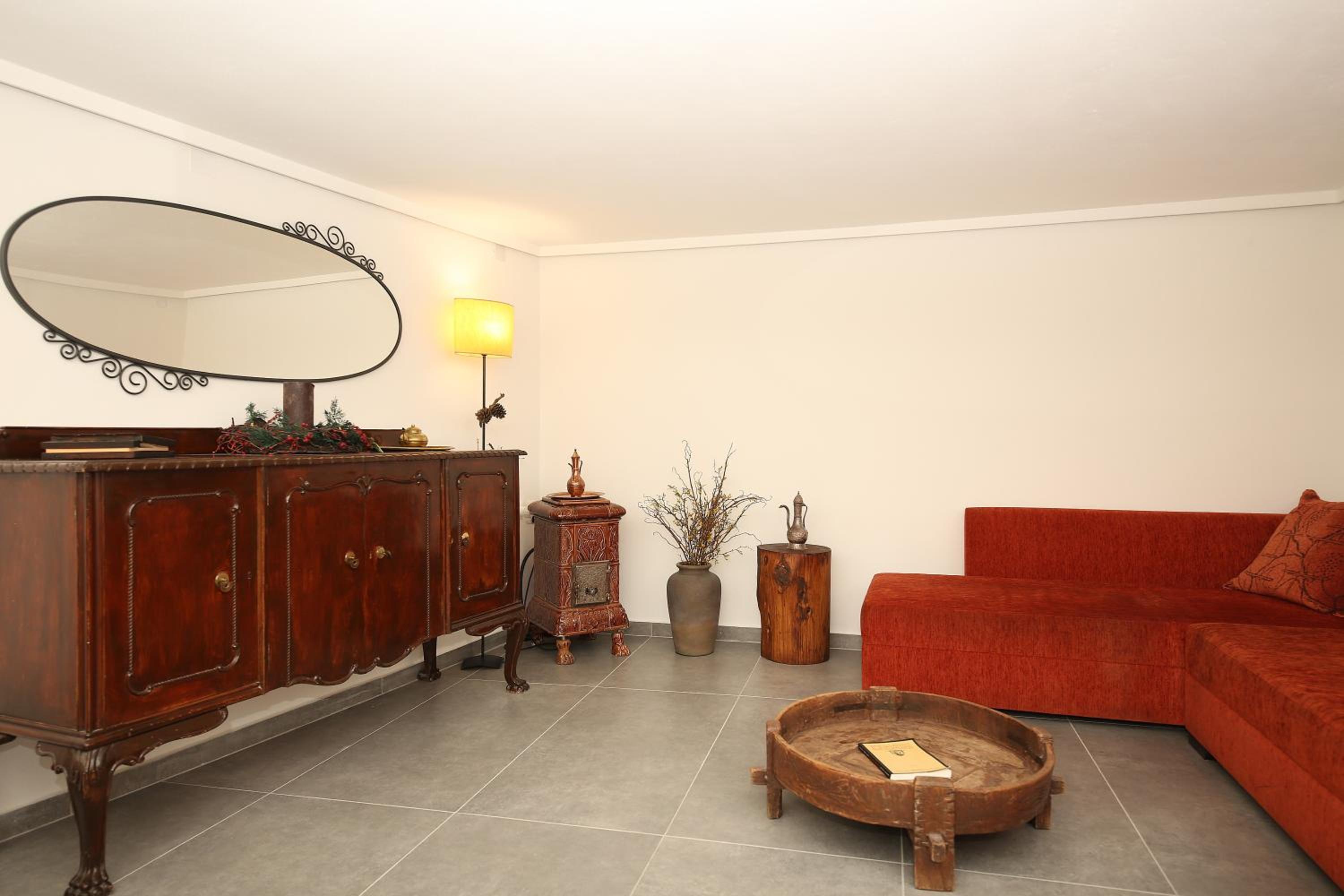 Marousos Central Guesthouse