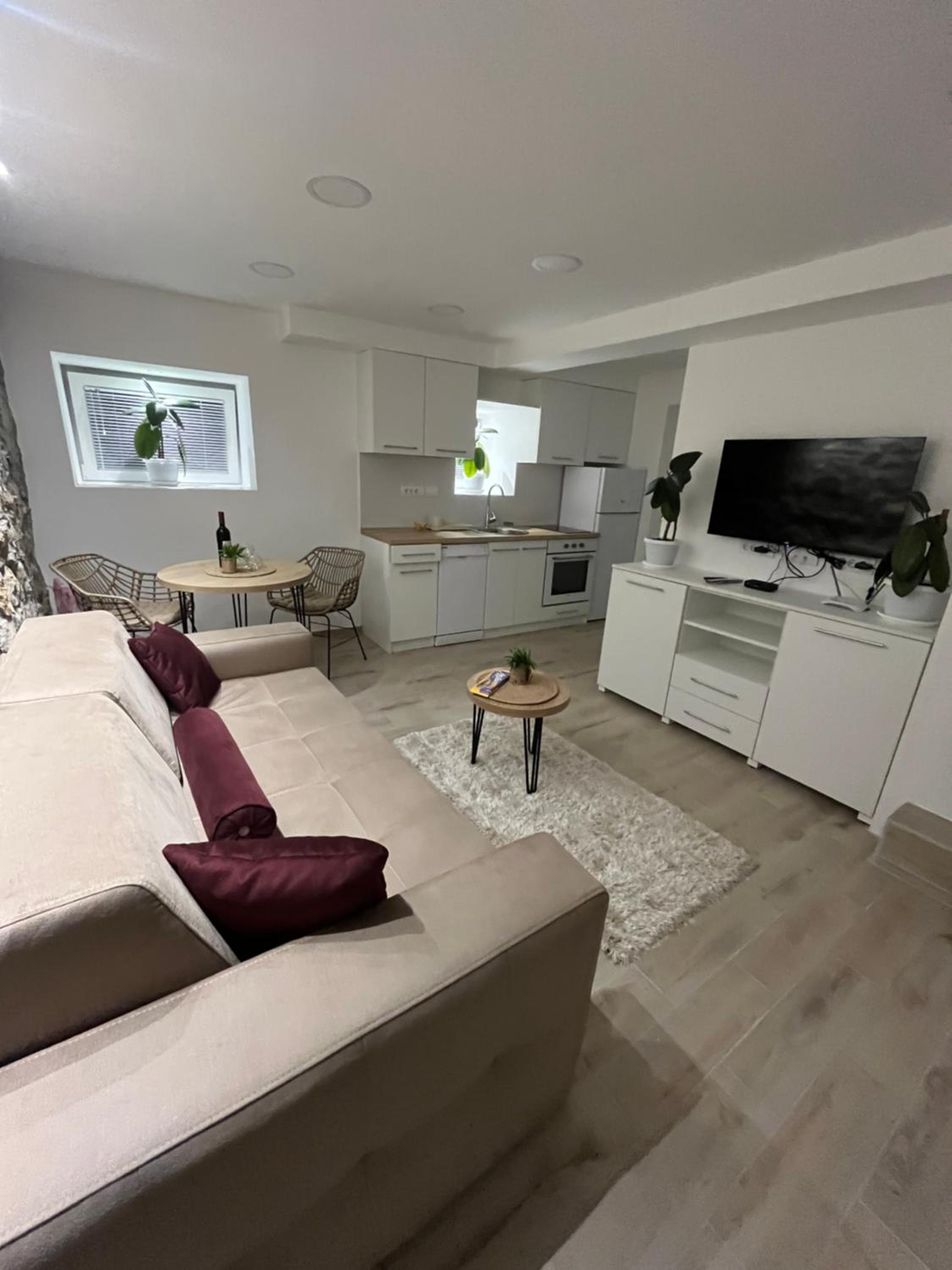 Kolos Apartman 26 view 5