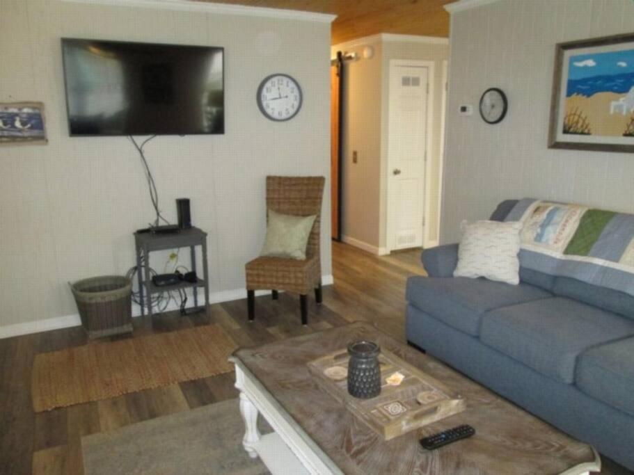 MH138 Ocean Lakes Pet Friendly Golf Cart Included-Beach Bum view 3