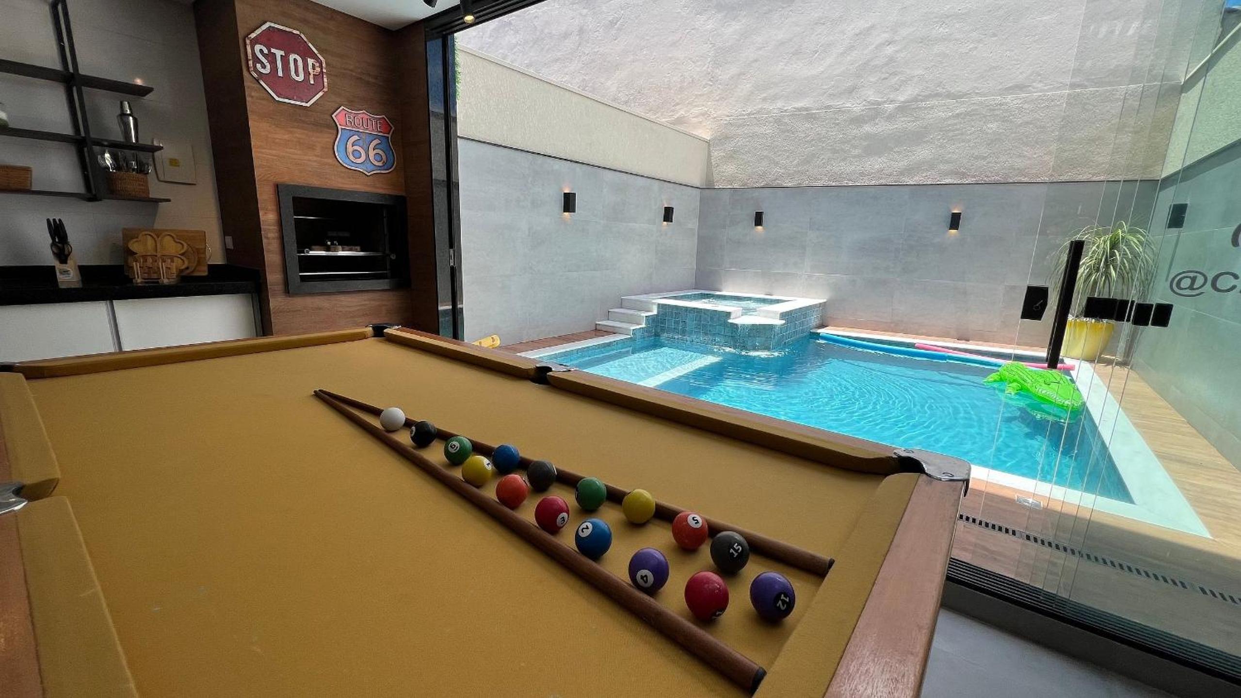 Piscina com Hidro,Ping Pong e sinuca em Cond