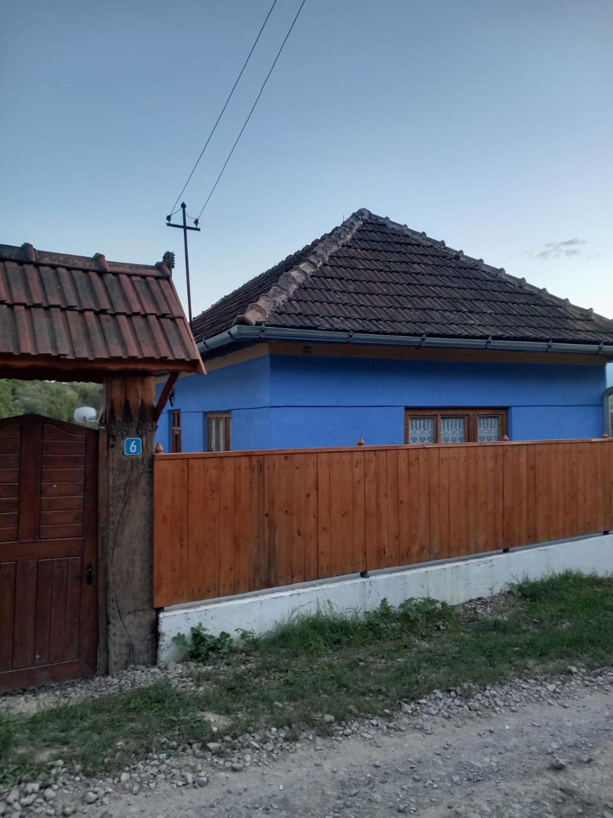 Photo 33