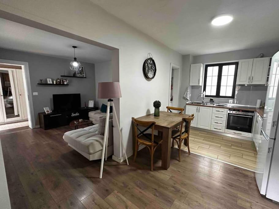Spacious Villa Apartment in a Trendy Neighborhood