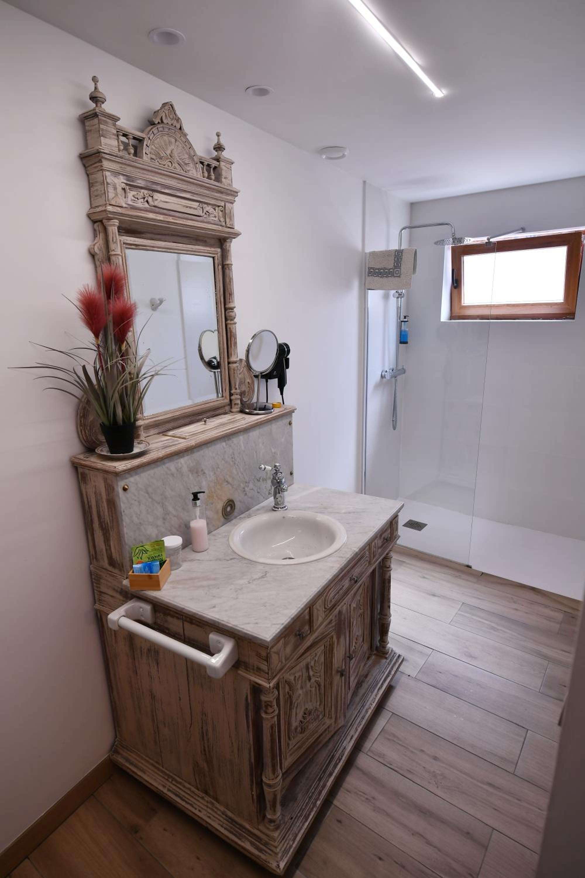 Casa karrikaburu, acogedores apartamentos rodeados de naturaleza