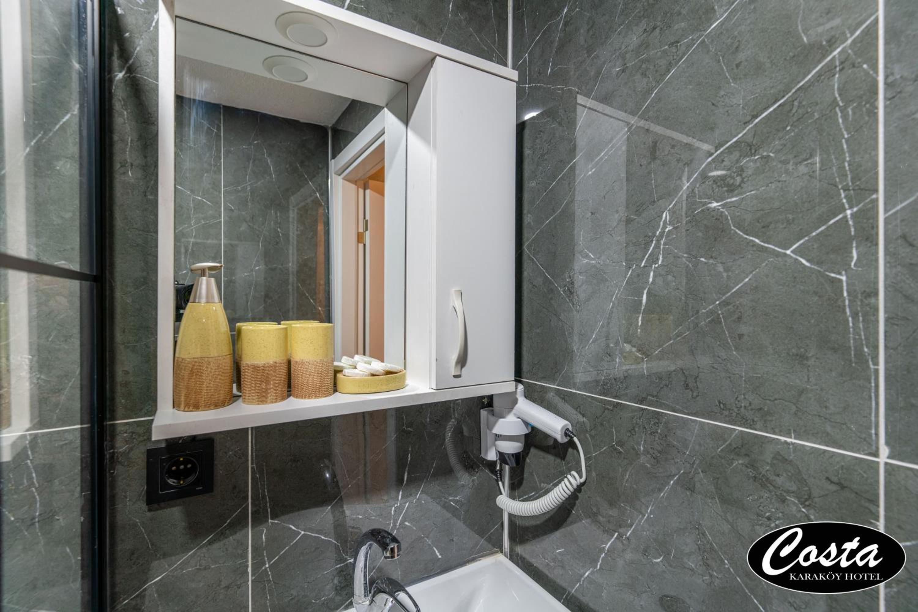 Costa Karakoy Otel - Image 58