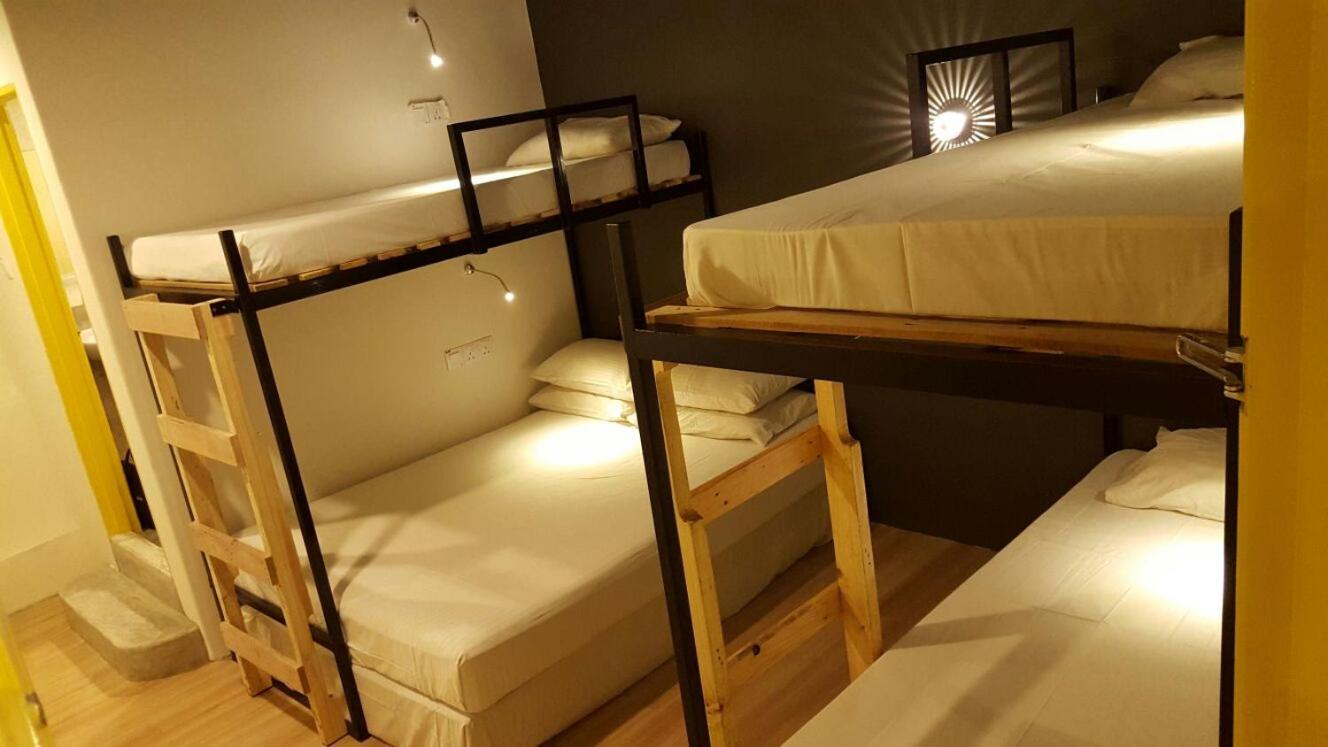 Revopackers Beds and Bunks