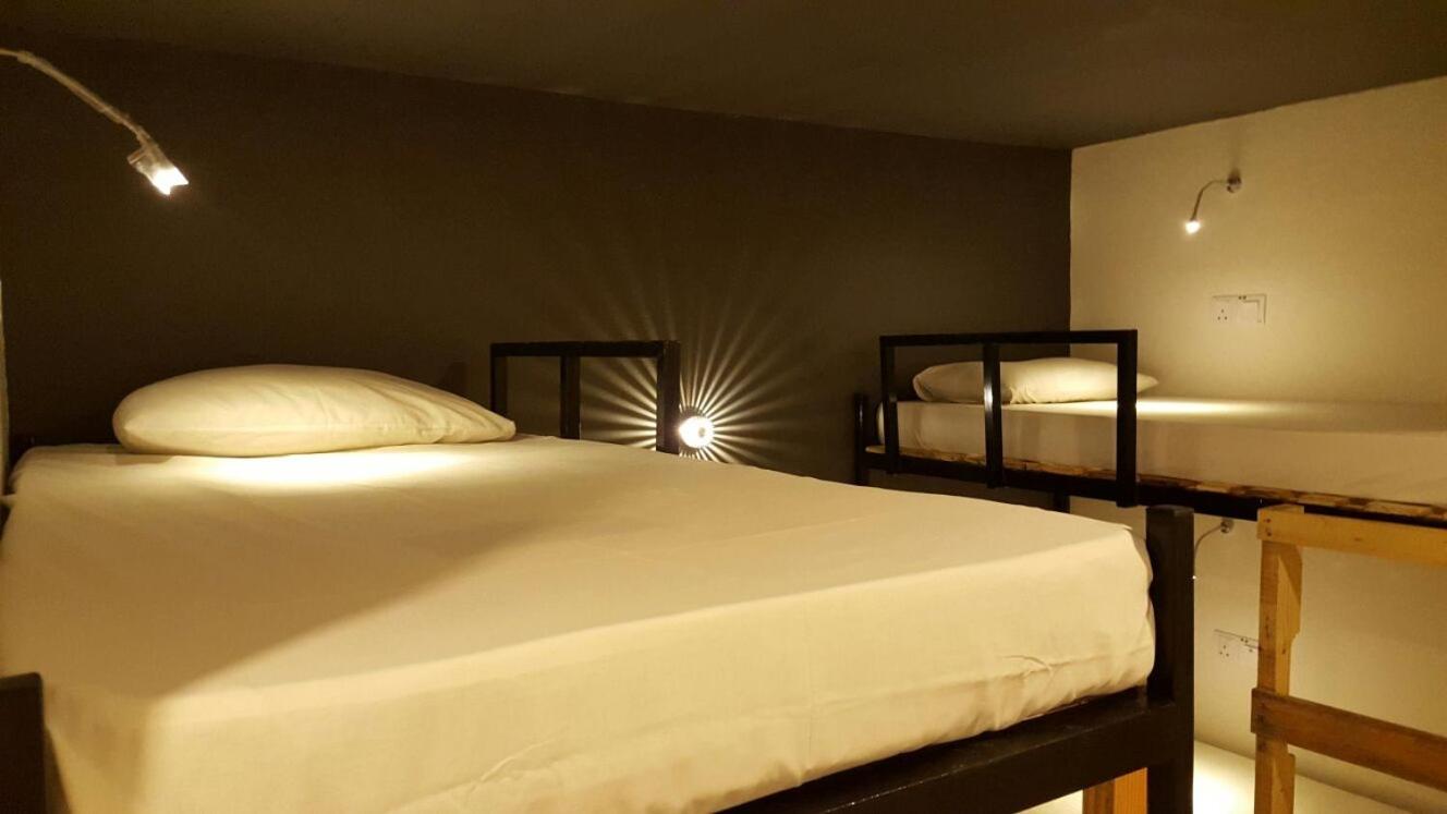 Revopackers Beds and Bunks