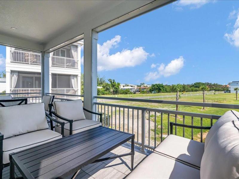 Bayview Pointe - Luxury home with heated pool! Near Anna Maria isle!