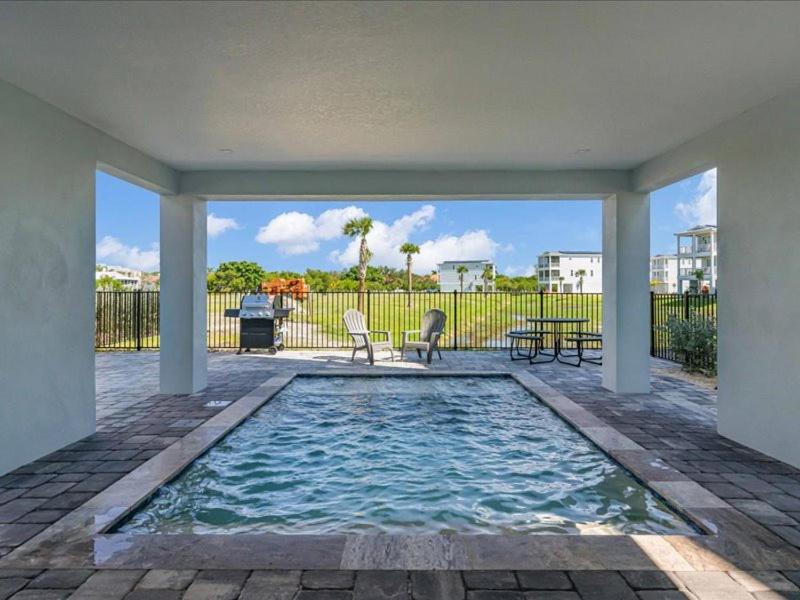 Bayview Pointe - Luxury home with heated pool! Near Anna Maria isle!