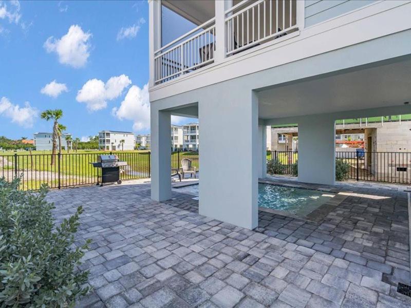Bayview Pointe - Luxury home with heated pool! Near Anna Maria isle!