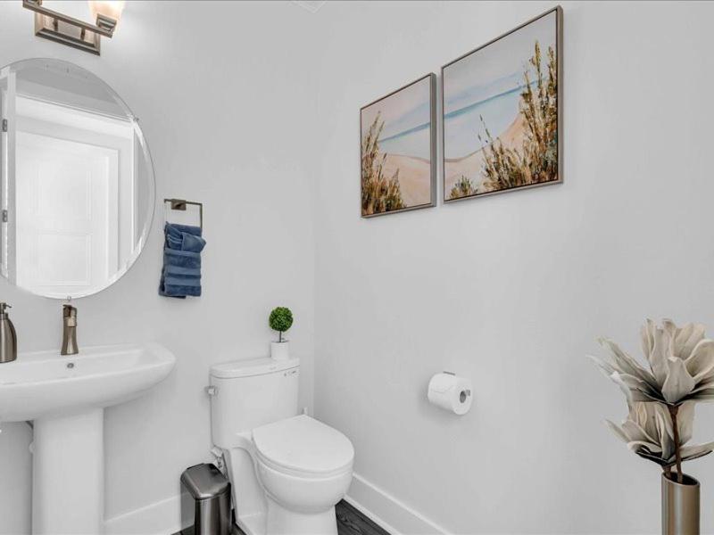 Bayview Pointe - Luxury home with heated pool! Near Anna Maria isle!