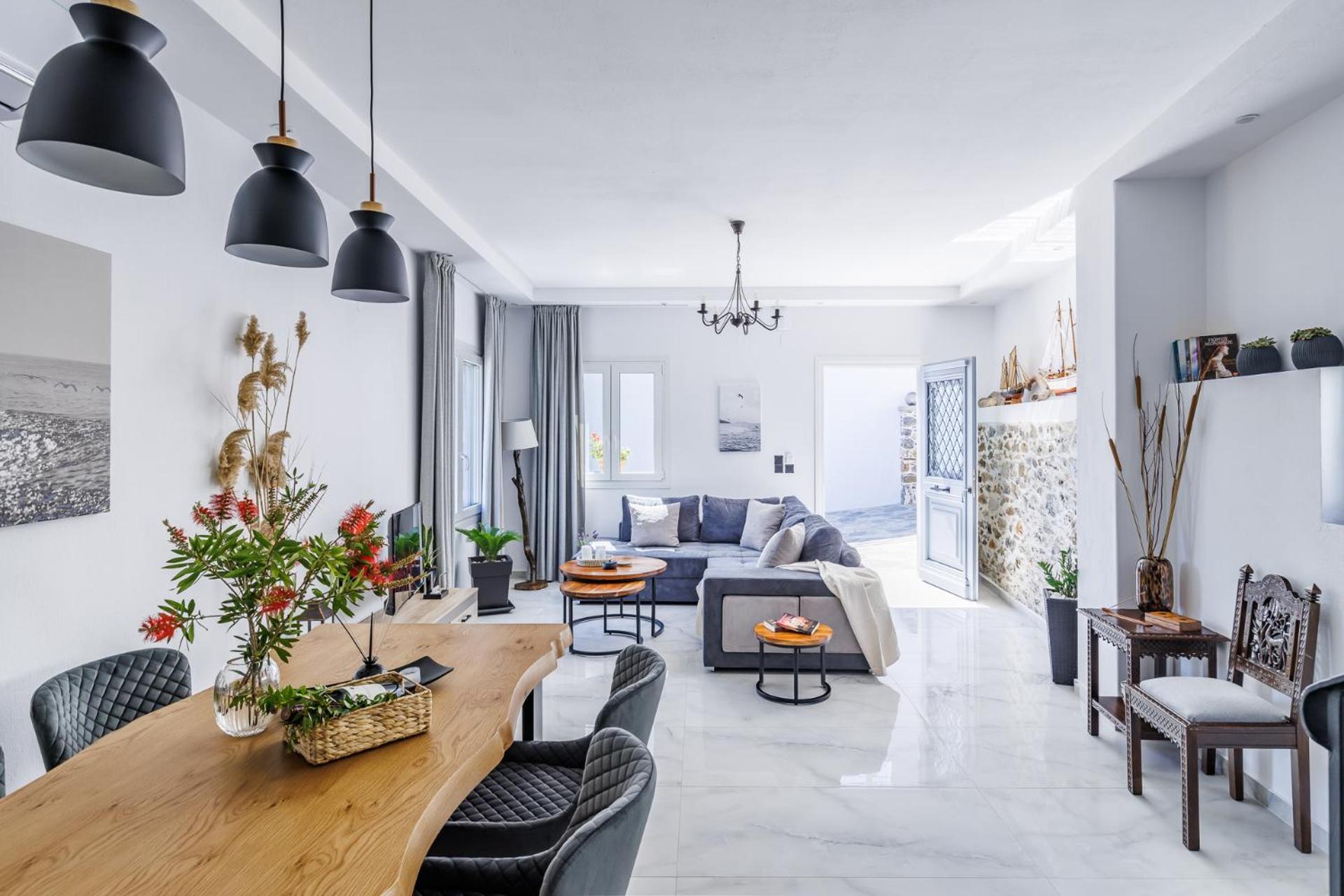 Onar House