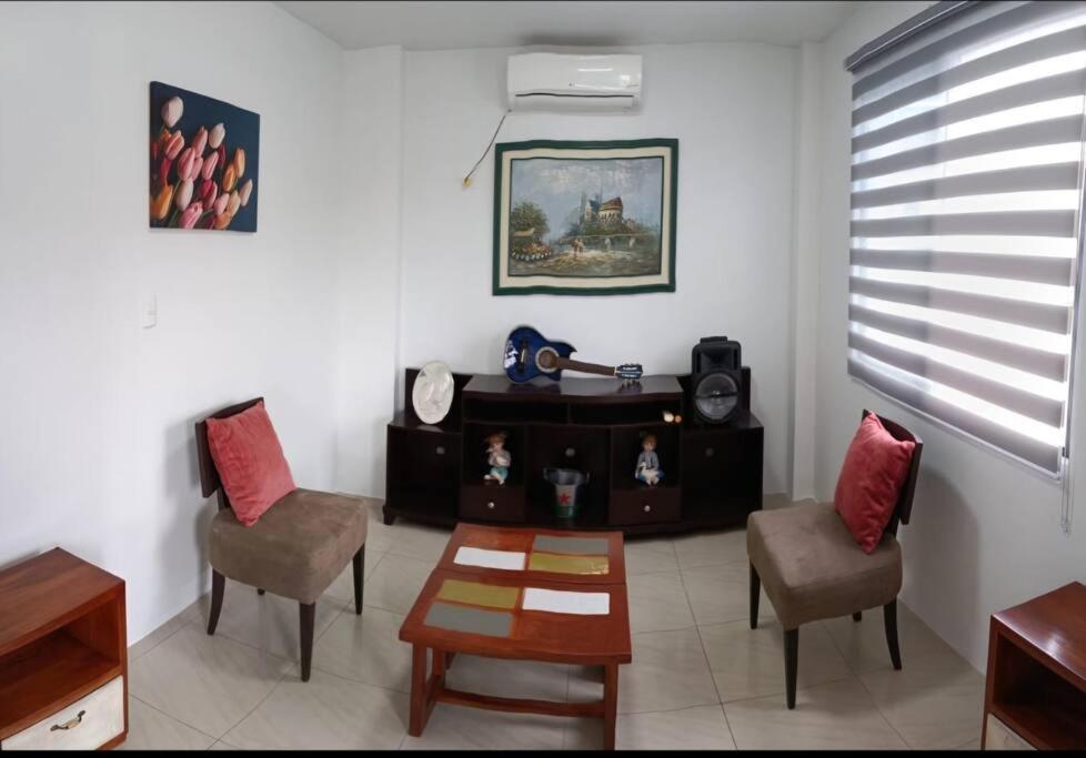 Departamento residencial,comodo frente a Pto Azul