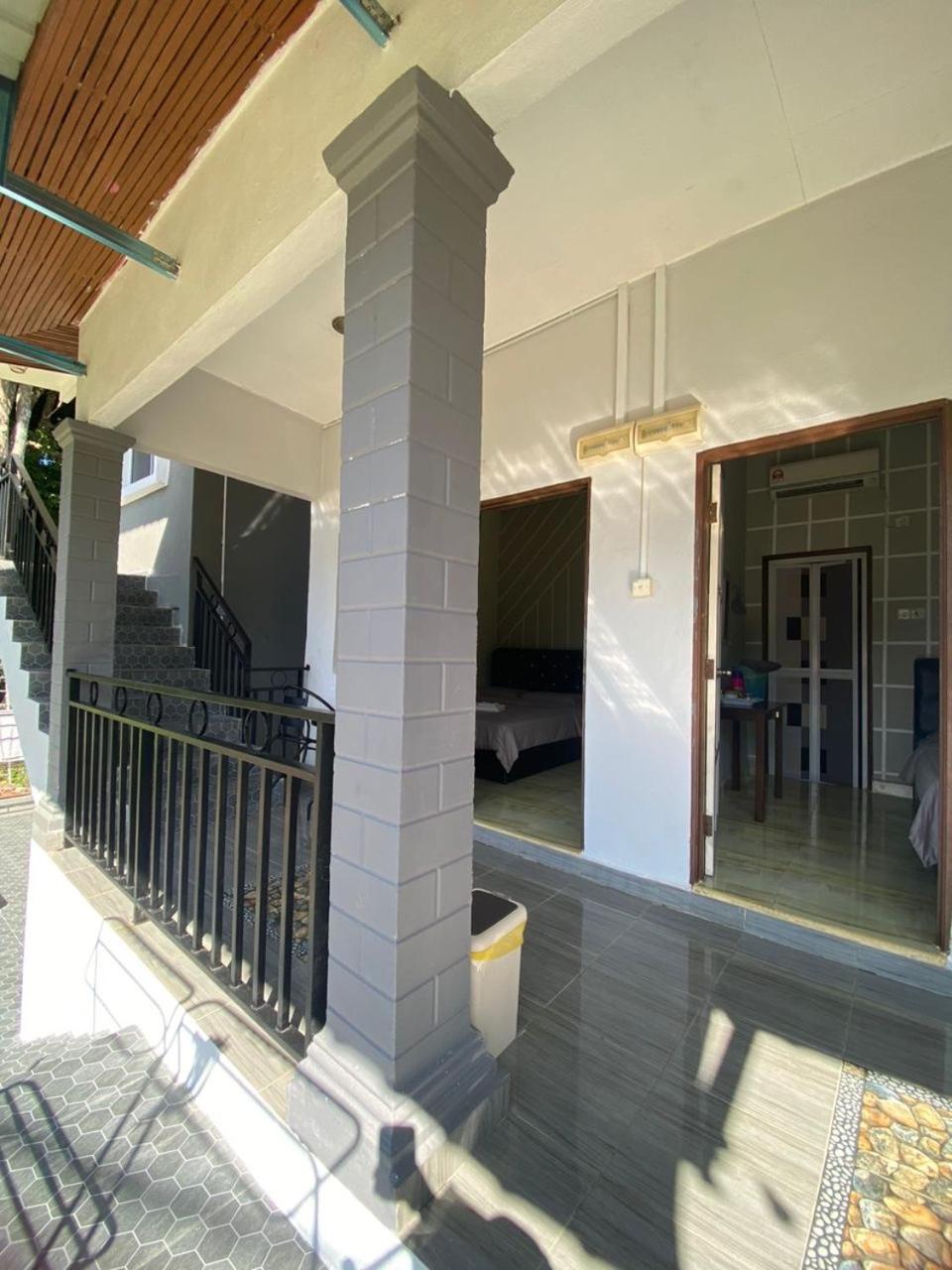 Julies Hostel Taman Negara photo 7
