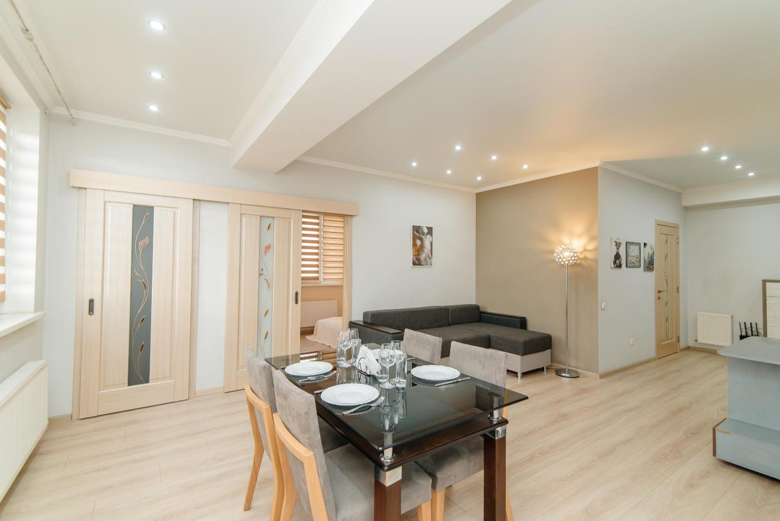 LuxRent centr family apartments