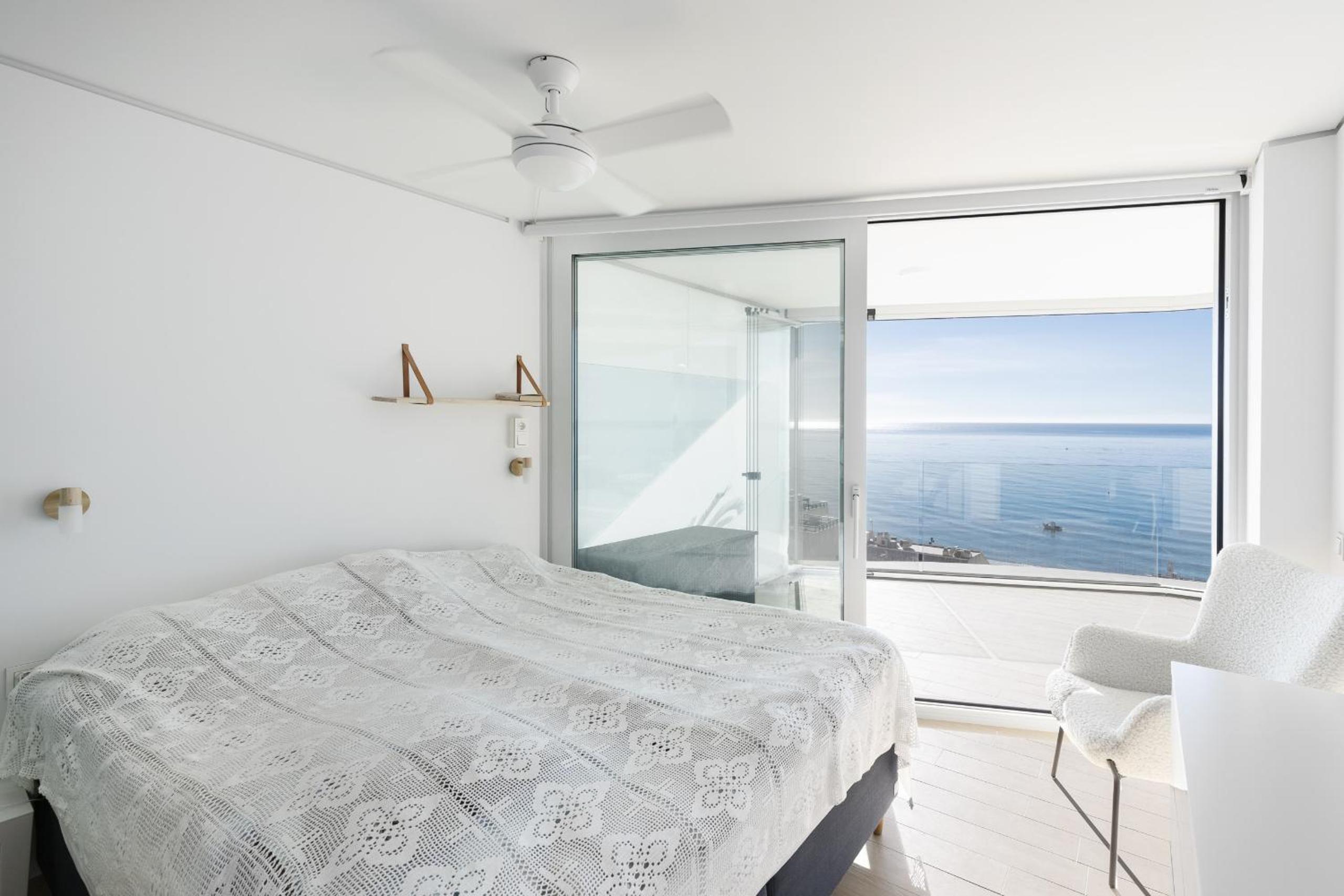 Stunning Seaside Apartment in Carvajal Beach
