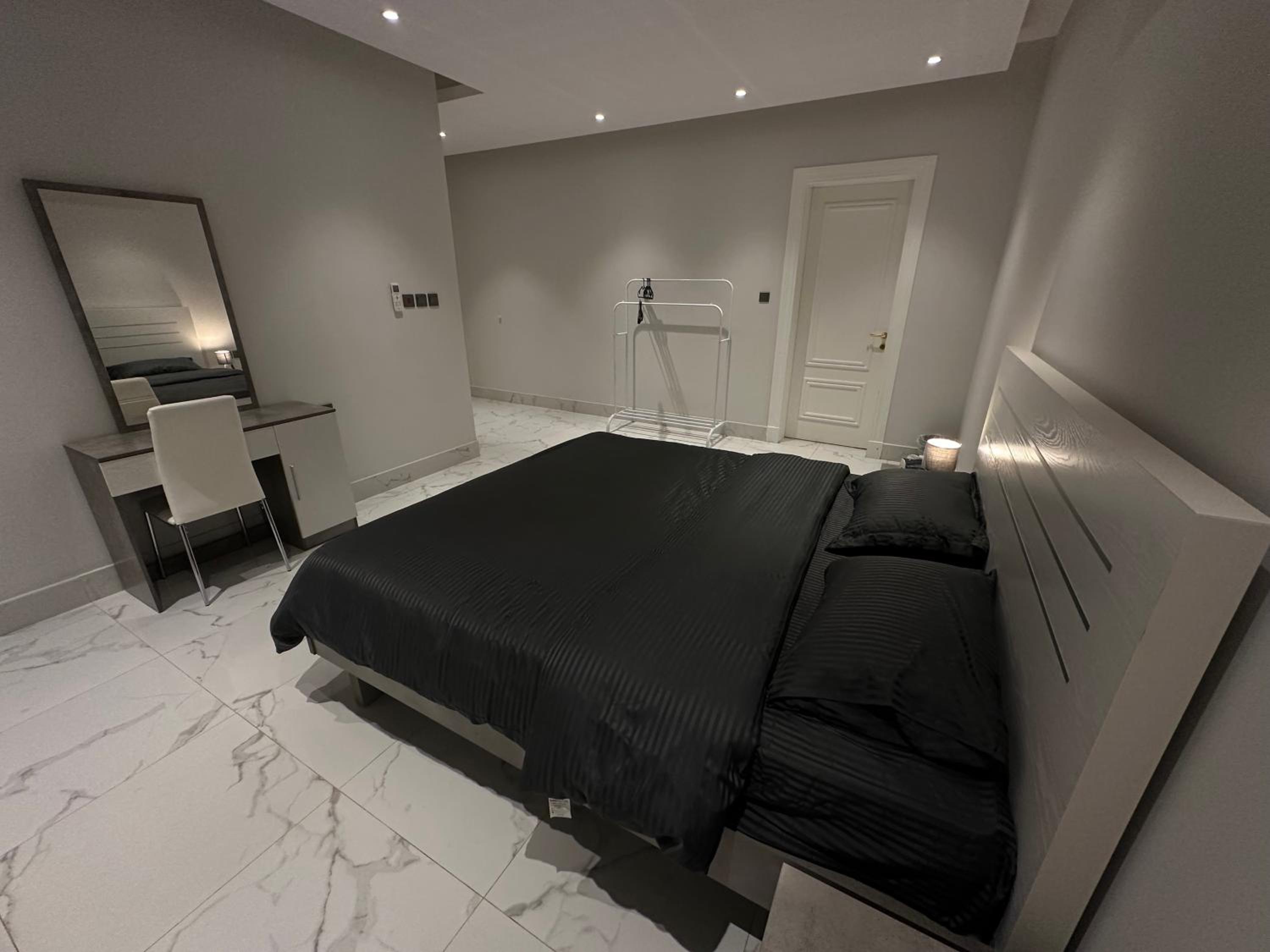 Almalqa Apartment