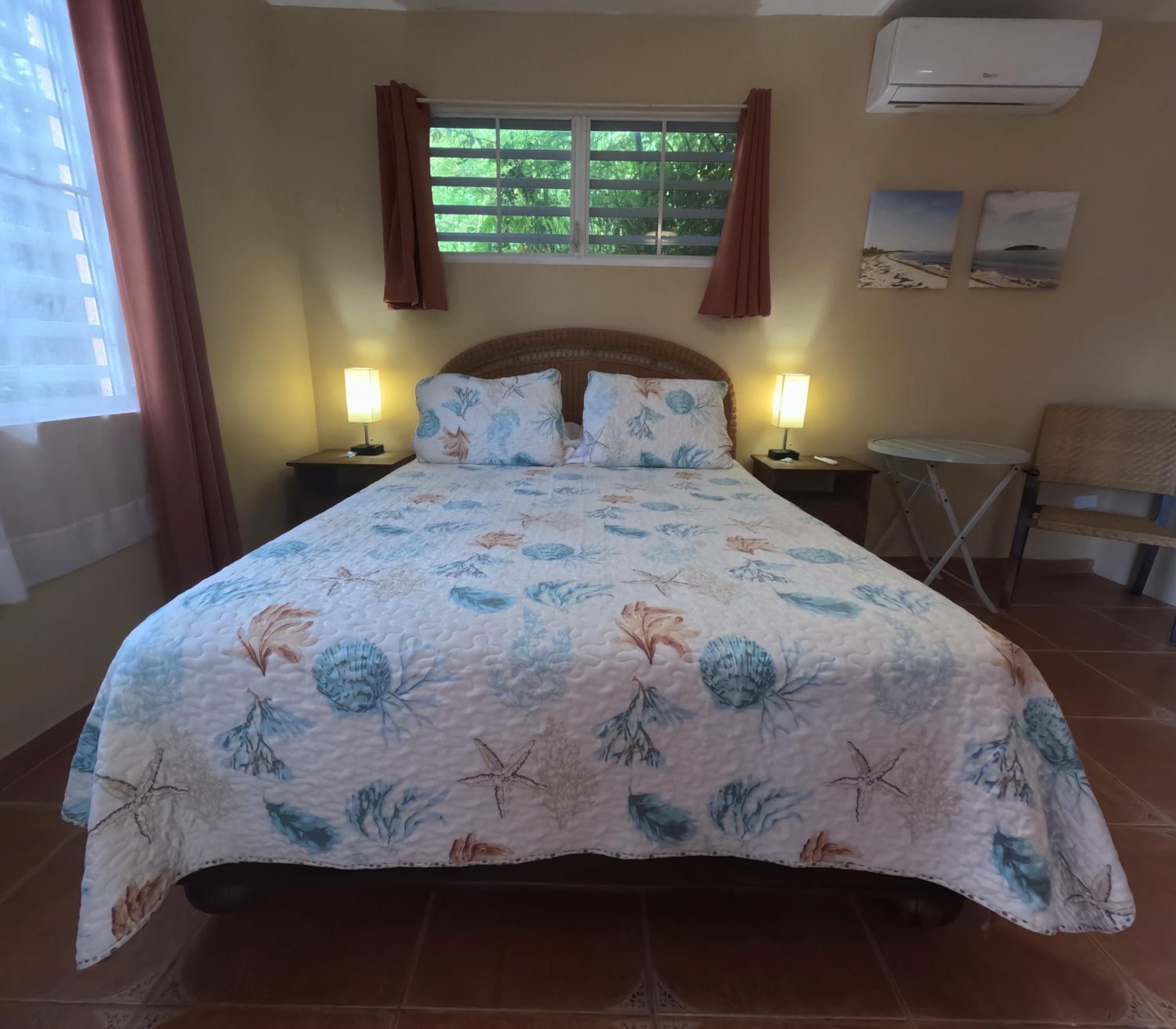 Isla Hermosa Guesthouse