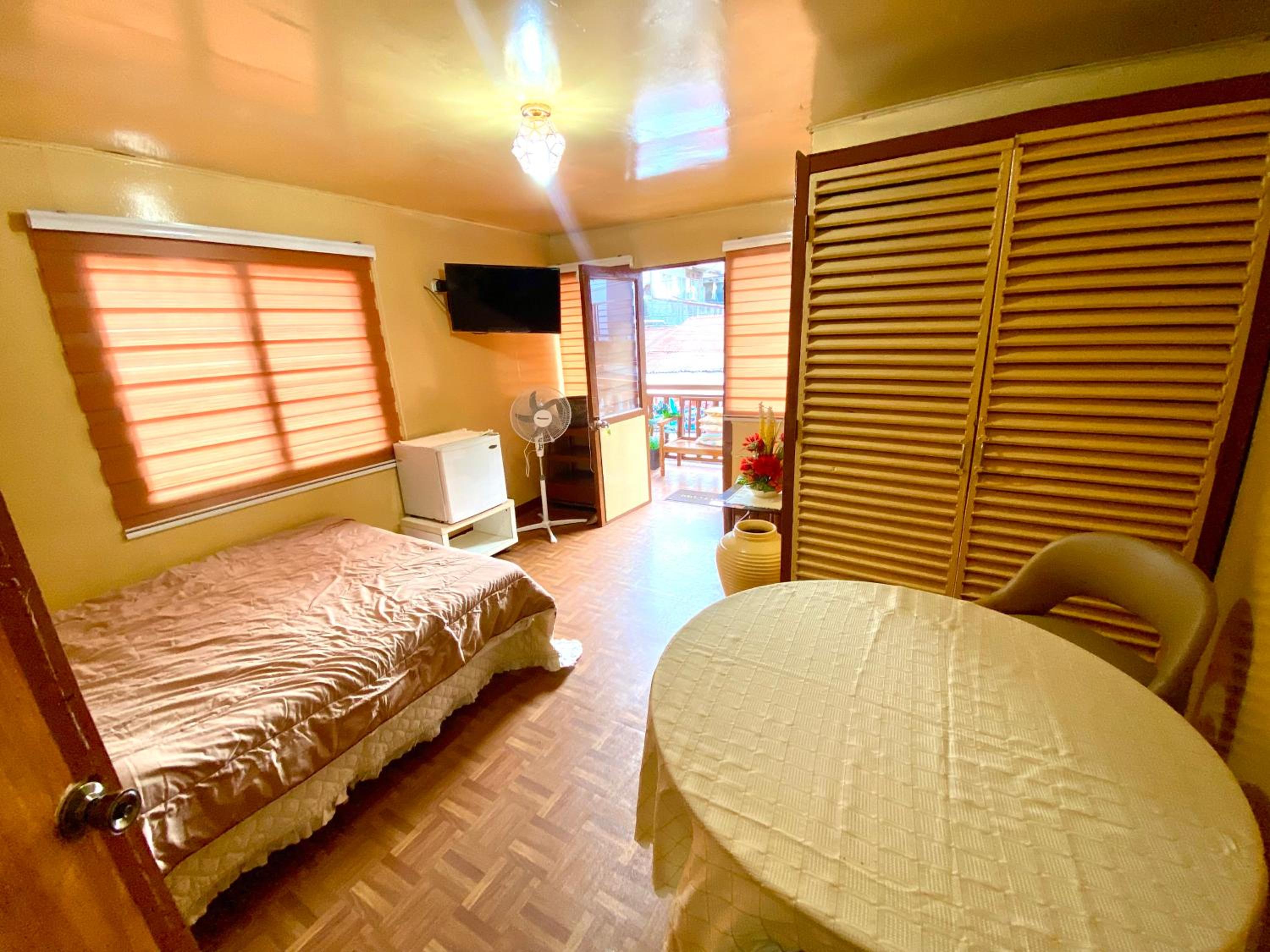Tinlo Studio Type Room For Rent- Double Bed view 2