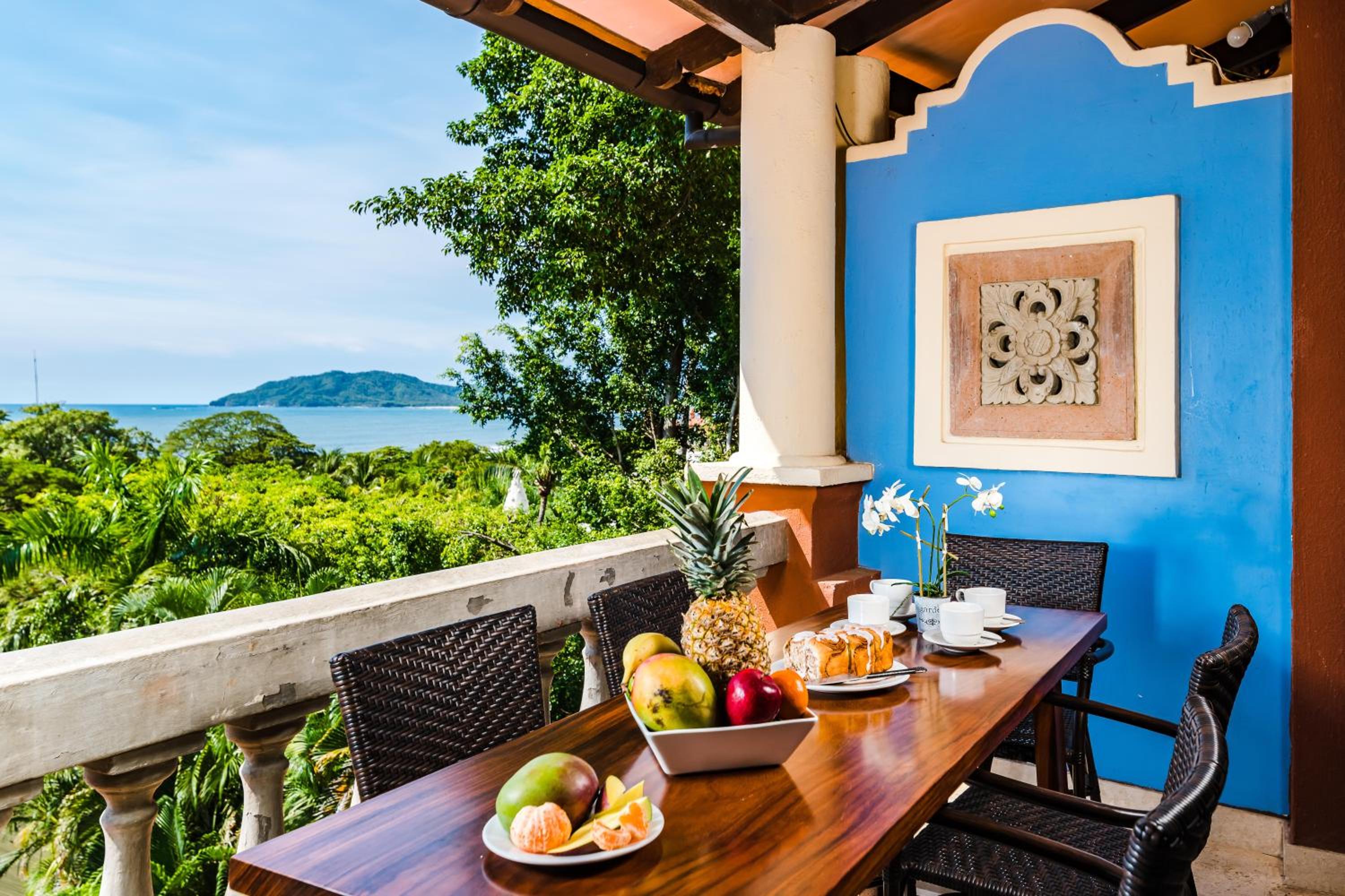 El Diria 302- 2 Bedroom Ocean View Condo