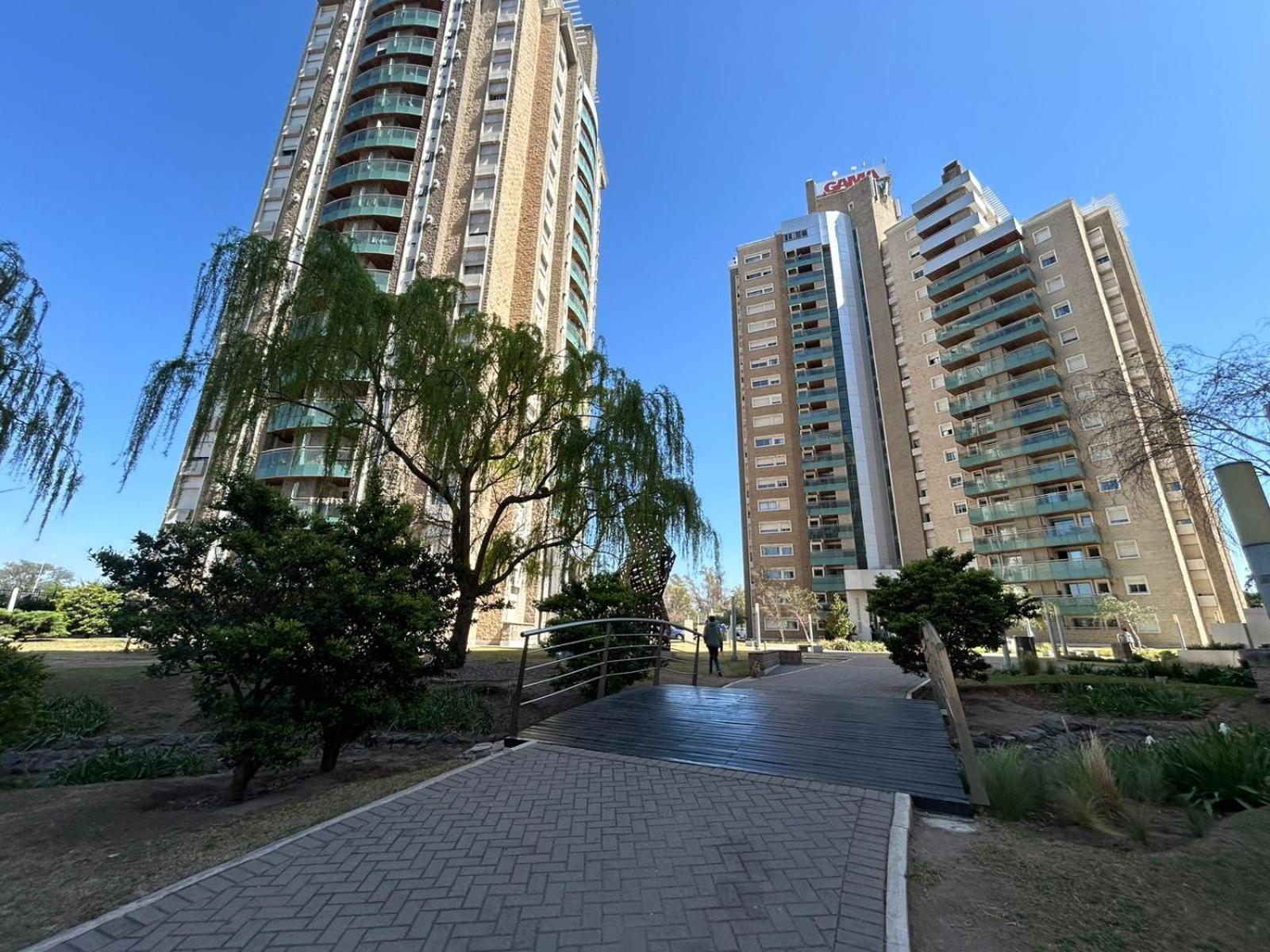Excepcional departamento en Piso 18 en zona norte de Córdoba capital con una vista inigualable en barrio privado Alto Villa Sol