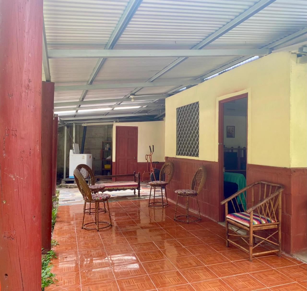 Bella casa rústica en Cocles, Puerto Viejo, Limón