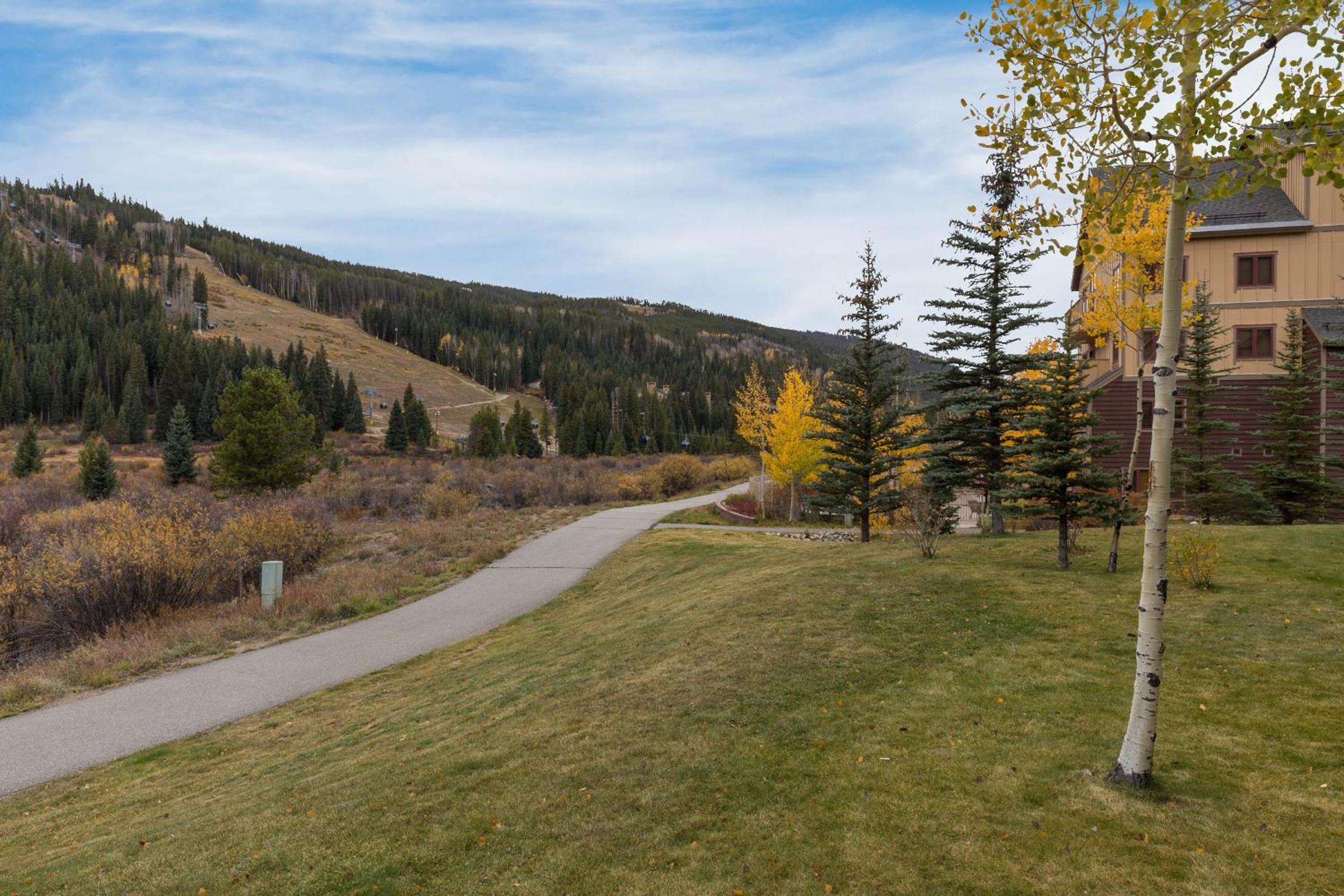 Red Hawk Townhome #2327 ; 2 100 view 2